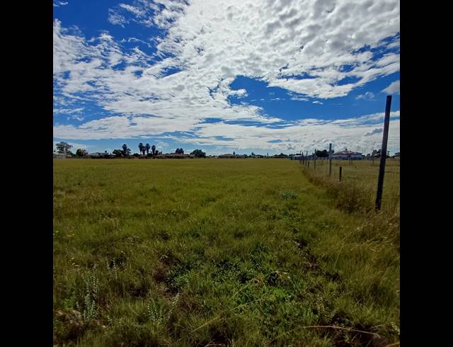 10,478M² VACANT LAND FOR SALE IN RIVERSDALE